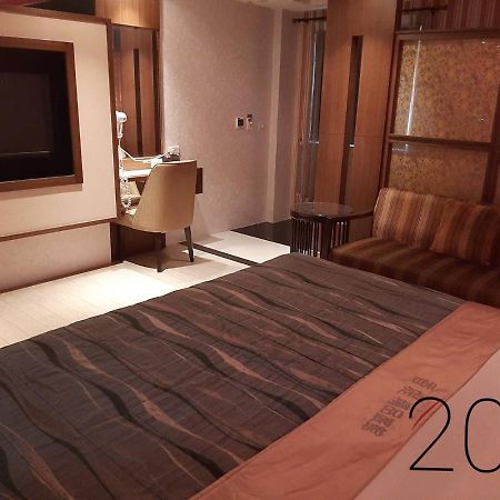 Chateau Motel & Spa Daliao Экстерьер фото