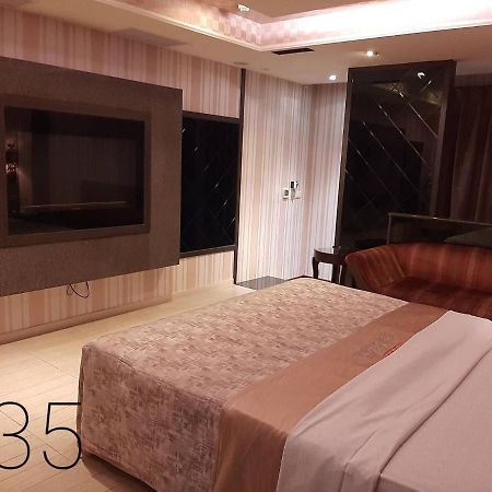 Chateau Motel & Spa Daliao Экстерьер фото