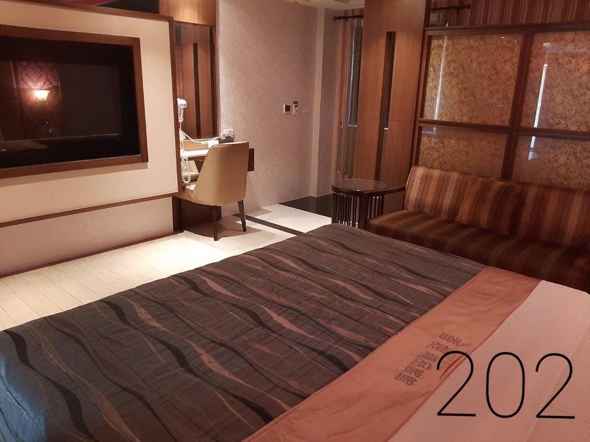 Chateau Motel & Spa Daliao Экстерьер фото
